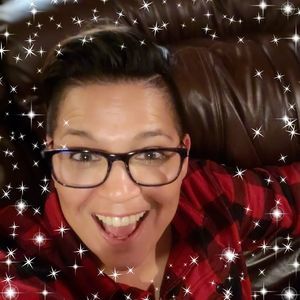 Meet your Posher, Cynthia